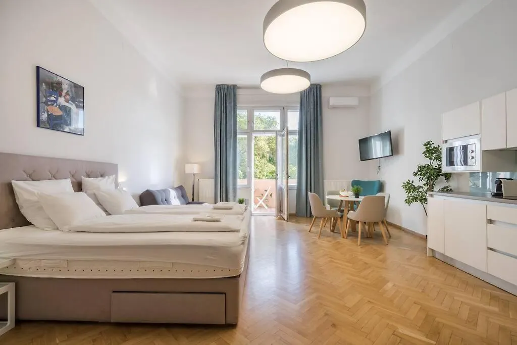 Klauzal Garden City Apartments Budapest 0*,  Hungary