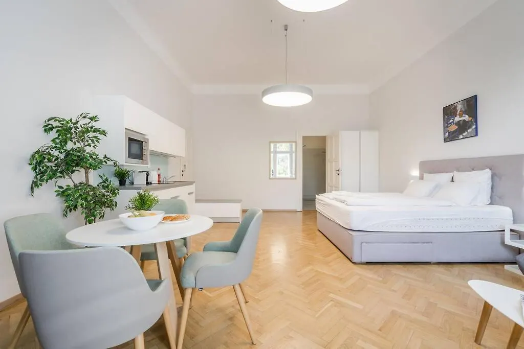 Klauzal Garden City Apartments Budapest