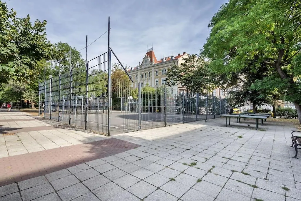 Klauzal Garden City Apartments Budapest 0*,