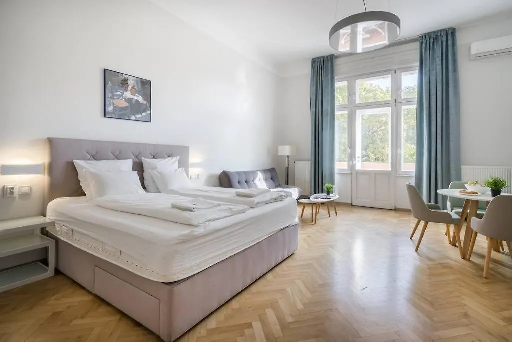 Klauzal Garden City Apartments Budapest